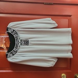 Bob Mackie Wearable ART gray blouse with embroidery Size large